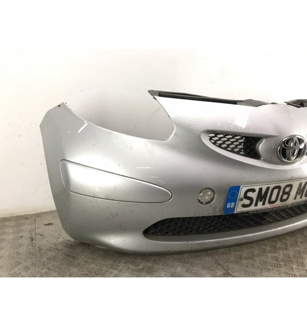 Бампер передний бу для Toyota Aygo  1.0 i,  2008 г. бу контрактные купить в Спб