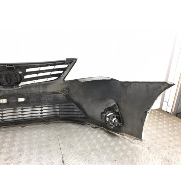 Бампер передний бу для Toyota Avensis  2.0 D-4D,  2012 г. бу контрактные купить в Спб