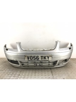 Бампер передний бу для Volkswagen Touran 2.0 TDi, 2006 г.
