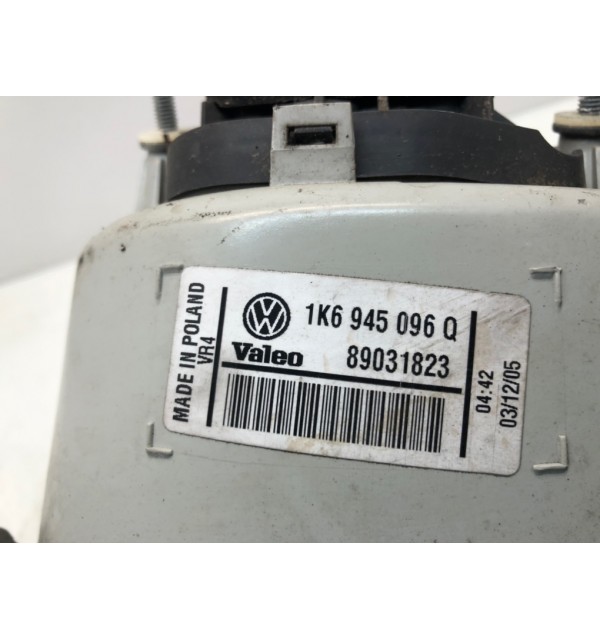 Фонарь задний правый бу для Volkswagen Golf 5 1.9 TDi,  2006 г. бу контрактные купить в Спб