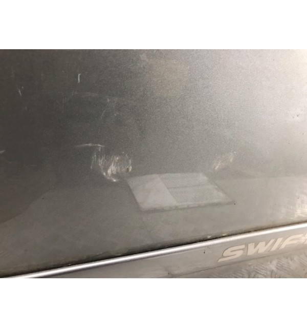 Дверь передняя правая бу для Suzuki Swift  1.5 i,  2007 г. бу контрактные купить в Спб