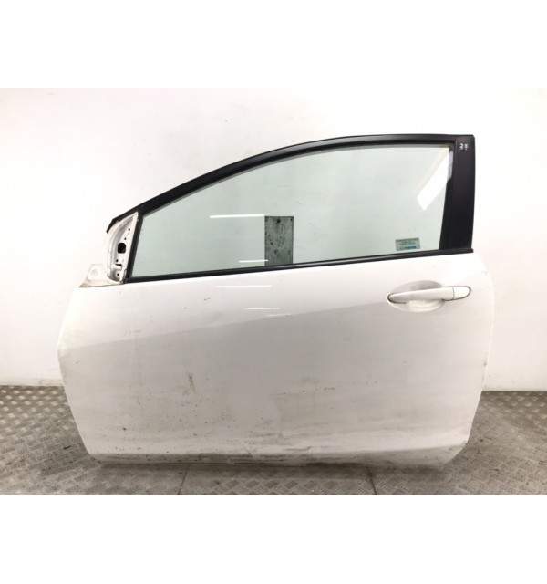 Дверь передняя левая бу для Mazda 2   1.5 i,  2010 г. бу контрактные купить в Спб