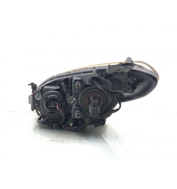 Фара правая бу для Mazda 2   1.5 i,  2010 г. бу контрактные купить в Спб