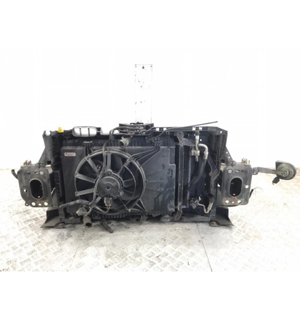 Панель передняя (телевизор) бу для Ford Fiesta 6 1.4 TDCi,  2009 г. бу контрактные купить в Спб