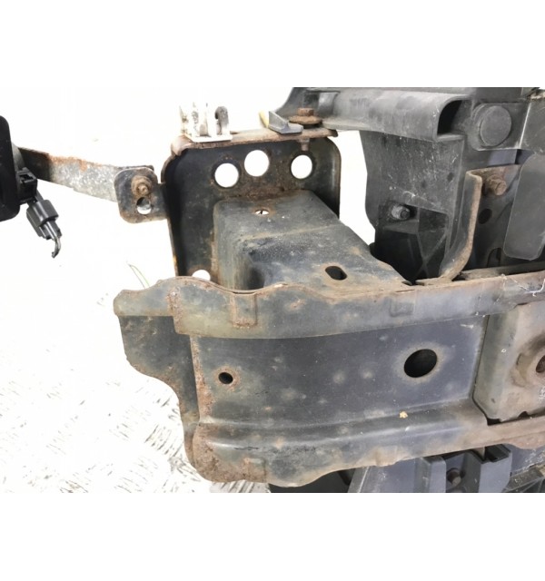 Панель передняя (телевизор) бу для Ford Fiesta 6 1.4 TDCi,  2009 г. бу контрактные купить в Спб