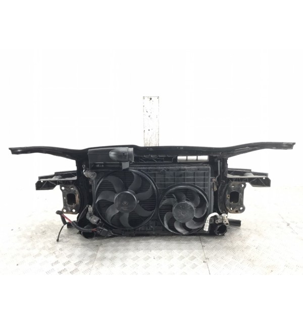 Панель передняя (телевизор) бу для Volkswagen Golf 5 1.9 TDi,  2006 г. бу контрактные купить в Спб
