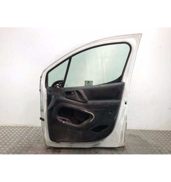 Дверь передняя правая бу для Peugeot Partner 850S 1.6 HDi,  2011 г. бу контрактные купить в Спб
