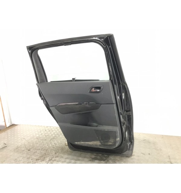 Дверь задняя левая бу для Peugeot 5008  1.6 HDi,  2011 г. бу контрактные купить в Спб