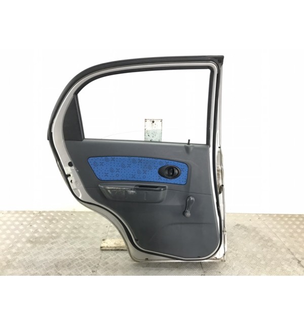 Дверь задняя левая бу для Chevrolet Matiz  1.0 i,  2009 г. бу контрактные купить в Спб