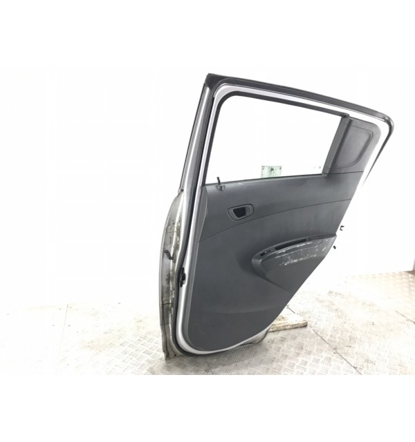 Дверь задняя правая бу для Chevrolet Spark  1.2 i,  2011 г. бу контрактные купить в Спб