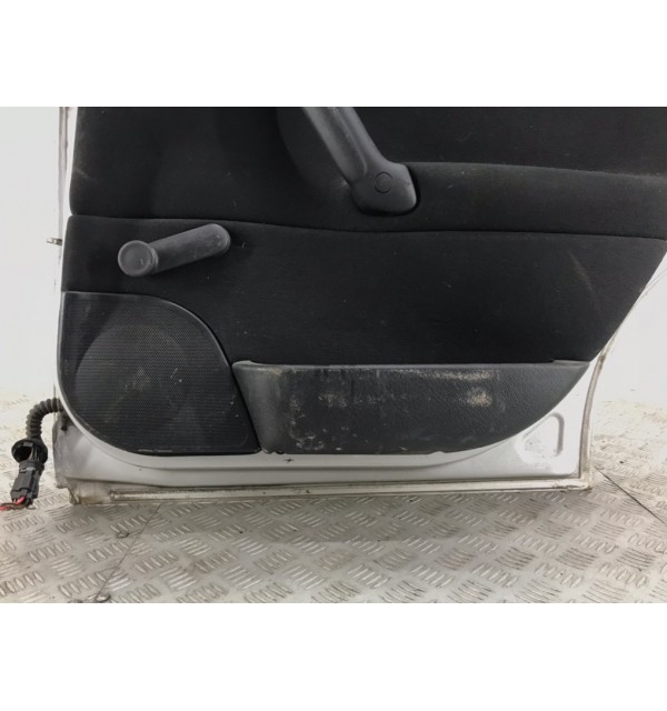 Дверь задняя правая бу для Opel Vectra B 1.8 i,  2001 г. бу контрактные купить в Спб