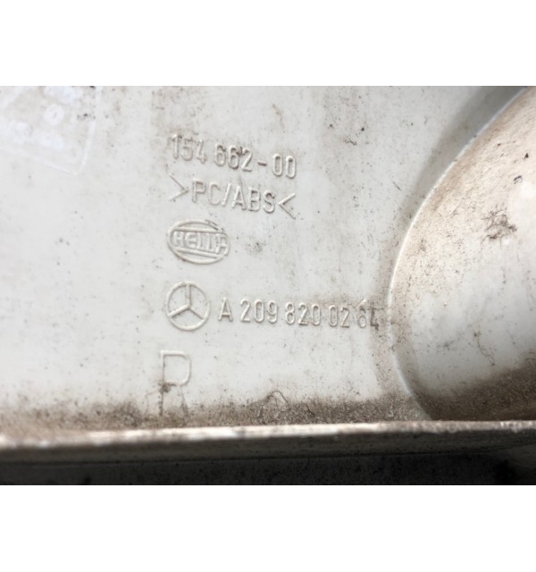 Фонарь задний правый бу для Mercedes CLK W209 3.2 i,  2005 г. бу контрактные купить в Спб