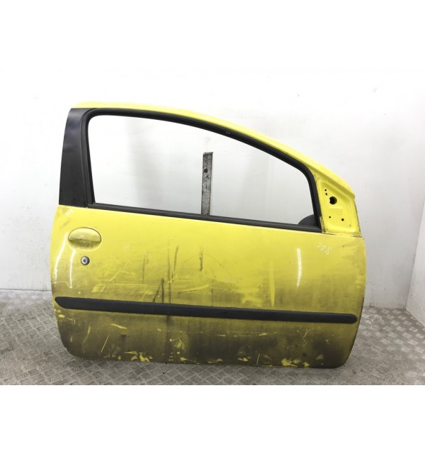 Дверь передняя правая бу для Peugeot 107  1.0 i,  2007 г. бу контрактные купить в Спб