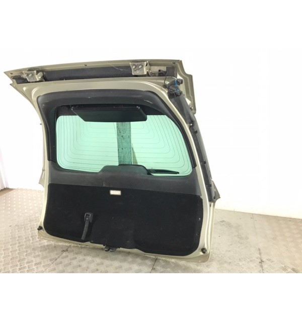 Крышка багажника бу для Peugeot 407  2.0 HDi,  2006 г. бу контрактные купить в Спб