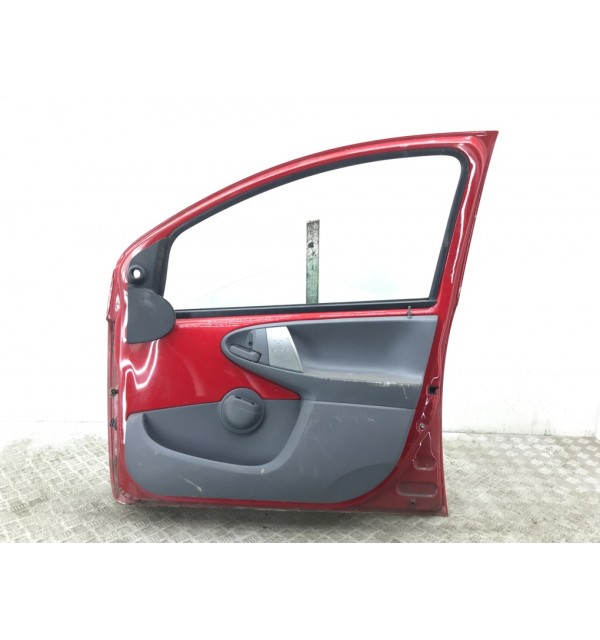 Дверь передняя правая бу для Citroen C1  1.0 i,  2009 г. бу контрактные купить в Спб