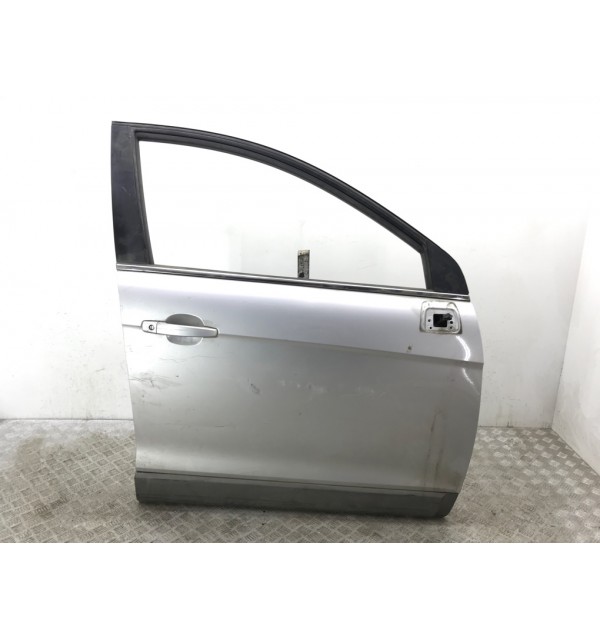 Дверь передняя правая бу для Chevrolet Captiva  2.0 VCDi,  2008 г. бу контрактные купить в Спб