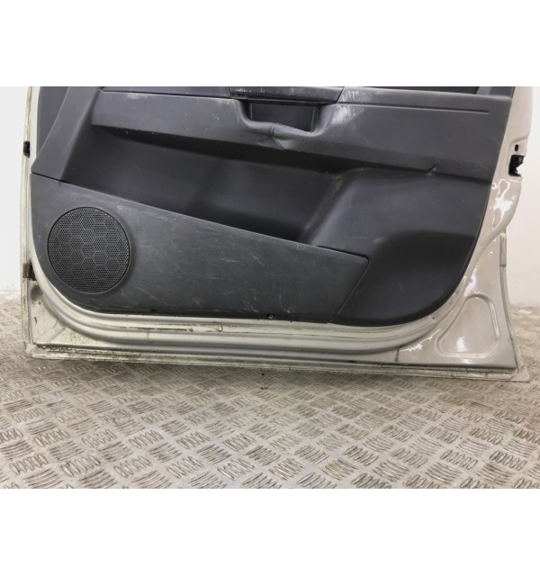 Дверь передняя правая бу для Opel Zafira B 1.6 i,  2006 г. бу контрактные купить в Спб