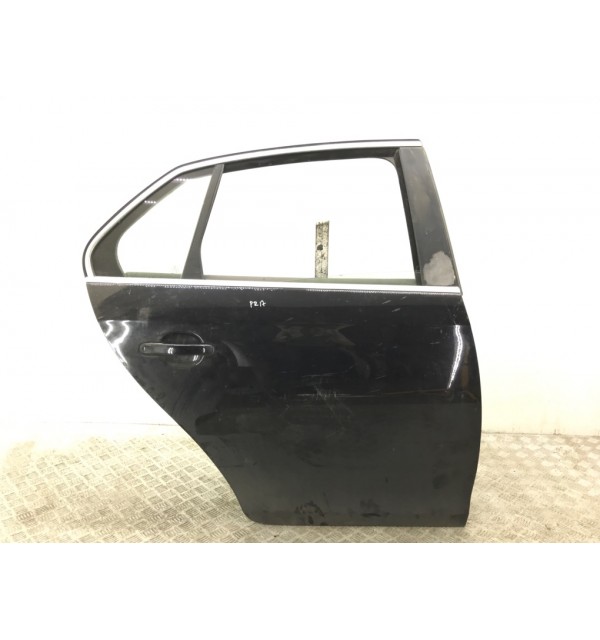 Дверь задняя правая бу для Volkswagen Jetta  1.9 TDi,  2008 г. бу контрактные купить в Спб