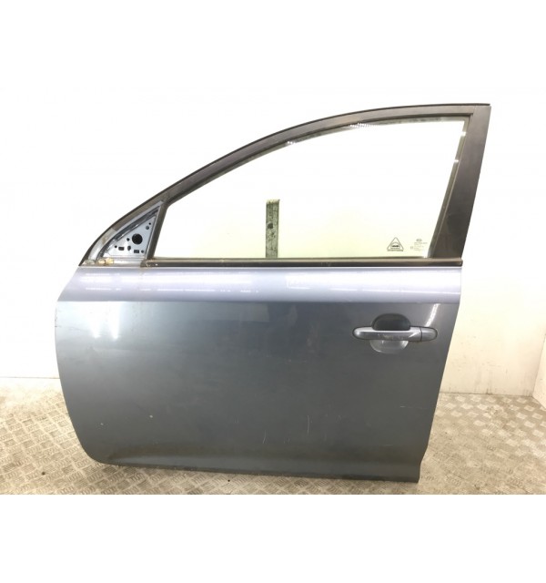 Дверь передняя левая бу для Kia Ceed  1.6 CRDi,  2008 г.