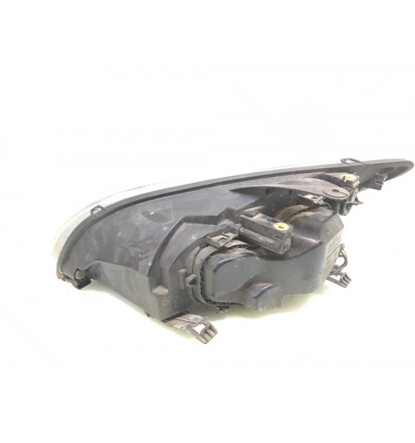 Фара правая бу для Ford Focus 2 1.6 i,  2006 г. бу контрактные купить в Спб
