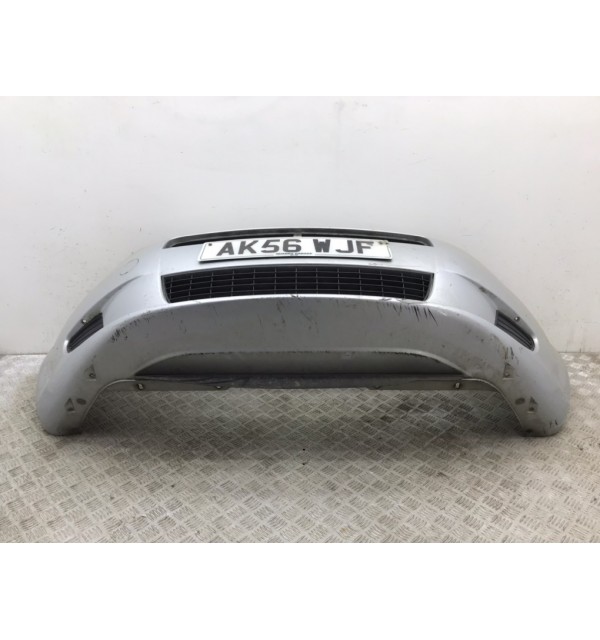 Бампер передний бу для Fiat Punto 3 1.2 i,  2006 г. бу контрактные купить в Спб
