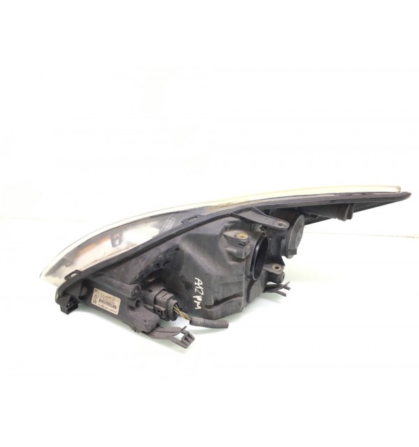 Фара правая бу для Ford Focus 2 1.8 i,  2009 г. бу контрактные купить в Спб