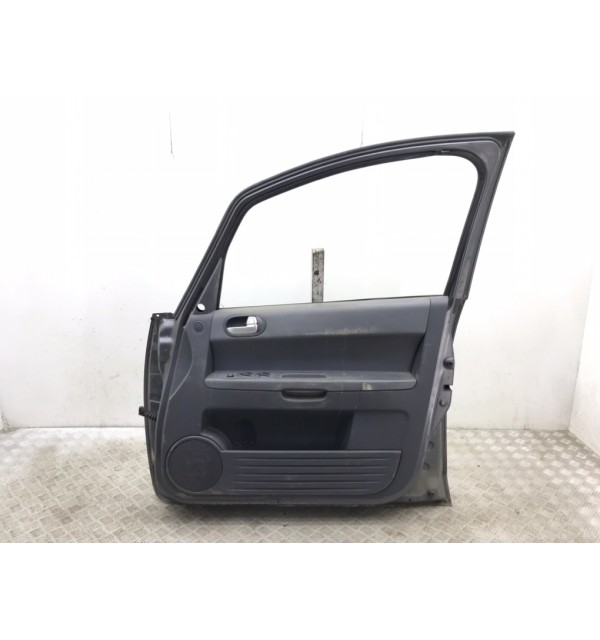Дверь передняя правая бу для Mitsubishi Colt  1.5 DiD,  2006 г. бу контрактные купить в Спб