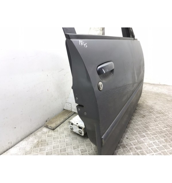 Дверь передняя правая бу для Mitsubishi Colt  1.5 DiD,  2006 г. бу контрактные купить в Спб