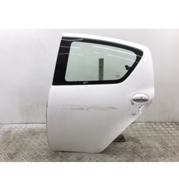 Дверь задняя левая бу для Toyota Aygo  1.0 i,  2012 г. бу контрактные купить в Спб