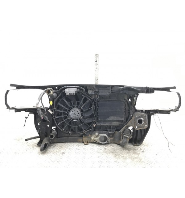 Панель передняя (телевизор) бу для Seat Exeo  2.0 TDI,  2011 г. бу контрактные купить в Спб