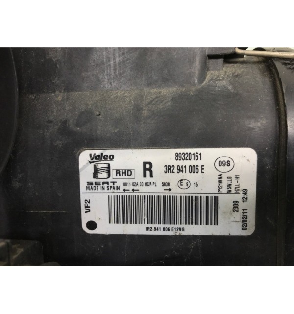 Фара правая бу для Seat Exeo  2.0 TDI,  2011 г. бу контрактные купить в Спб