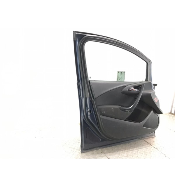 Дверь передняя левая бу для Opel Astra J 1.3 CDTi,  2010 г. бу контрактные купить в Спб