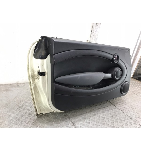 Дверь передняя левая бу для Mini One R56 1.4 i,  2008 г. бу контрактные купить в Спб