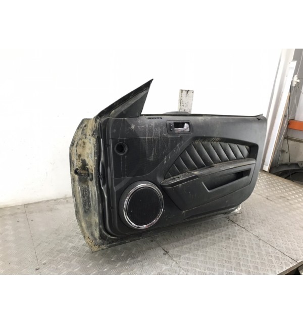 Дверь передняя правая бу для Ford Mustang  4.6 i,  2009 г. бу контрактные купить в Спб