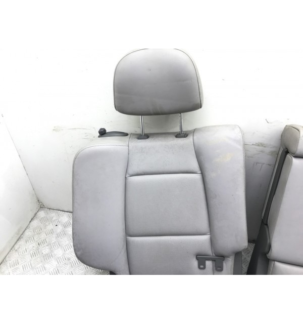 Салон (комплект сидений) бу для Hyundai Santa Fe 1 2.0 CRDi,  2006 г. бу контрактные купить в Спб