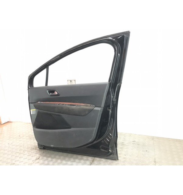 Дверь передняя правая бу для Peugeot 5008  1.6 HDi,  2011 г. бу контрактные купить в Спб