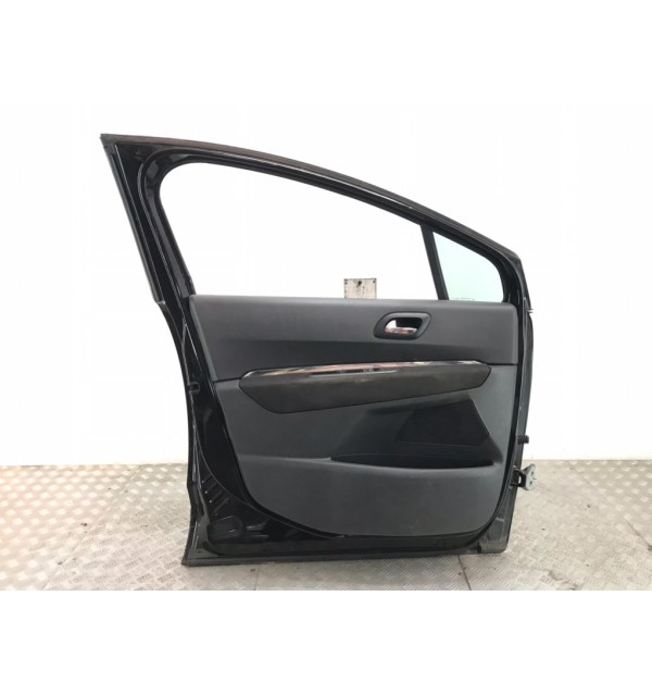 Дверь передняя левая бу для Peugeot 5008  1.6 HDi,  2011 г. бу контрактные купить в Спб