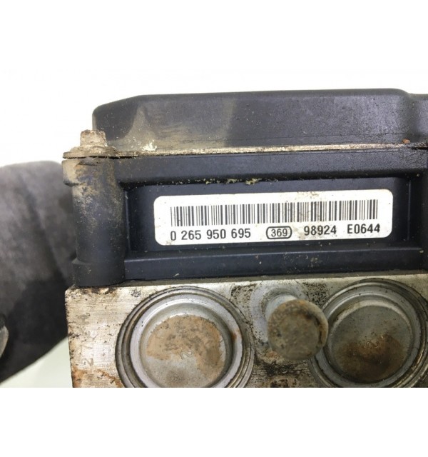 Блок ABS бу для Hyundai i30  1.4 i,  2010 г. бу контрактные купить в Спб