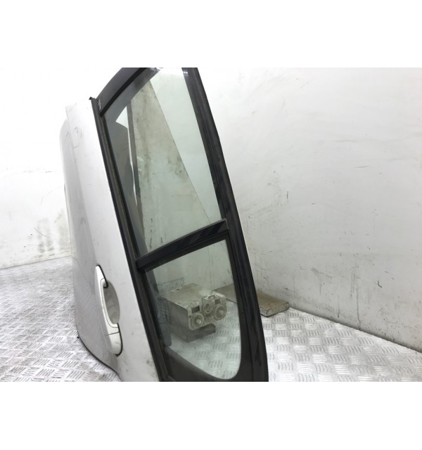Дверь задняя левая бу для BMW 1 F20/F21 2.0 TD,  2013 г. бу контрактные купить в Спб