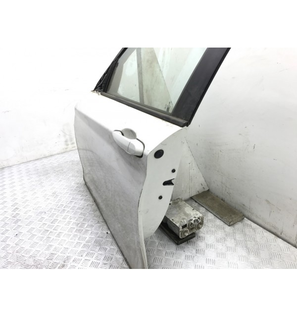 Дверь передняя левая бу для BMW 1 F20/F21 2.0 TD,  2013 г. бу контрактные купить в Спб