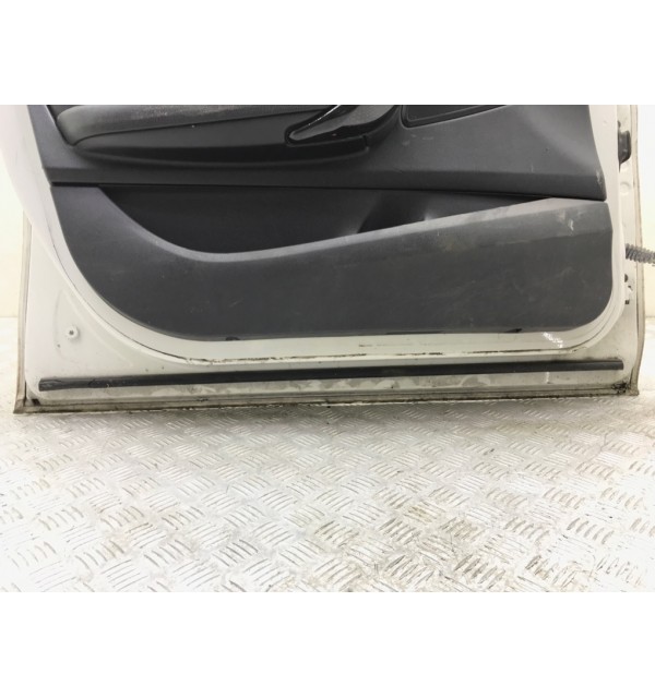 Дверь передняя левая бу для BMW 1 F20/F21 2.0 TD,  2013 г. бу контрактные купить в Спб