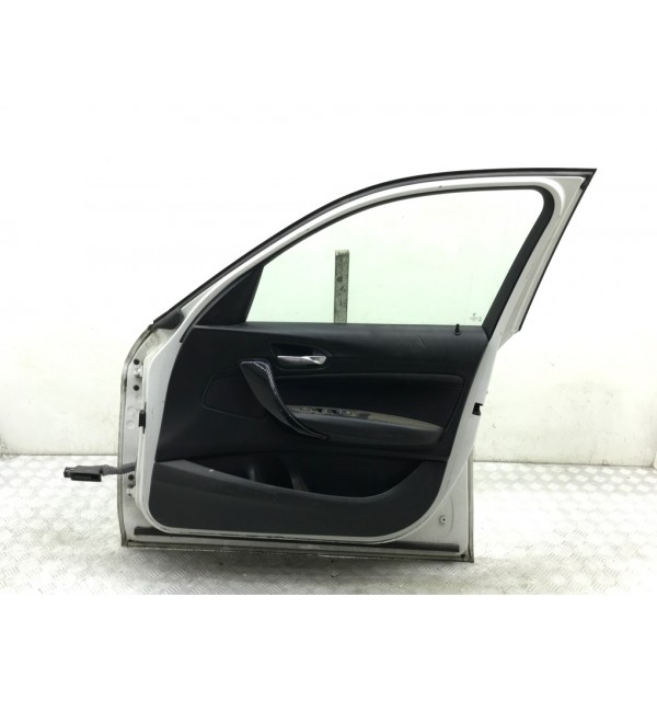 Дверь передняя правая бу для BMW 1 F20/F21 2.0 TD,  2013 г. бу контрактные купить в Спб