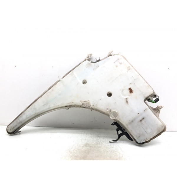 Бачок омывателя бу для BMW 1 E87/E81/E82/E88 1.6 i,  2005 г. бу контрактные купить в Спб