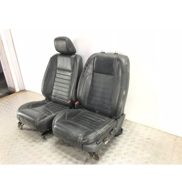 Салон (комплект сидений) бу для Ford Mustang  4.6 i,  2009 г. бу контрактные купить в Спб