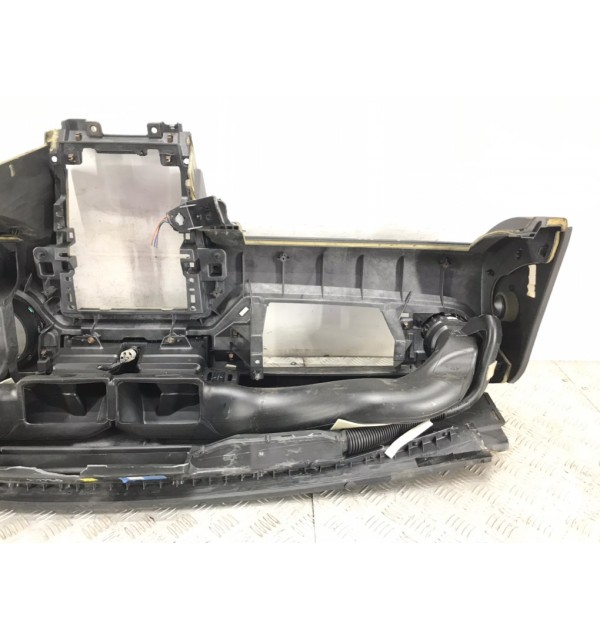 Панель передняя салона (торпедо) бу для Ford Mustang  4.6 i,  2009 г. бу контрактные купить в Спб