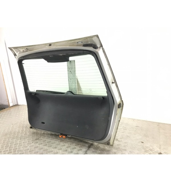 Крышка багажника бу для Skoda Fabia  1.2 i,  2003 г. бу контрактные купить в Спб