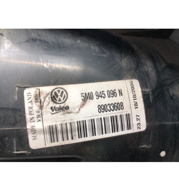 Фонарь задний правый бу для Volkswagen Golf Plus  1.9 TDi,  2007 г. бу контрактные купить в Спб