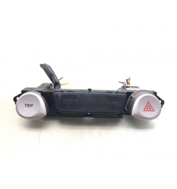 Кнопка аварийной сигнализации бу для Hyundai i20  1.2 i,  2010 г. бу контрактные купить в Спб