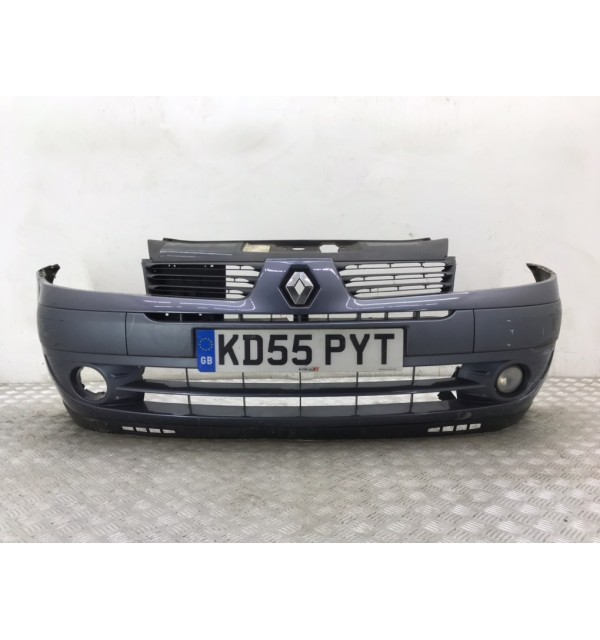 Бампер передний бу для Renault Clio  1.2 i,  2005 г. бу контрактные купить в Спб