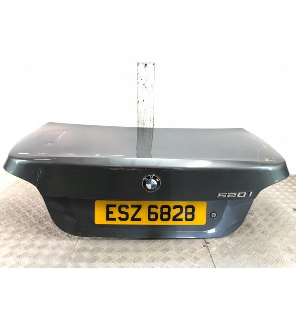 Крышка багажника бу для BMW 5 E60/E61 2.2 i,  2004 г. бу контрактные купить в Спб